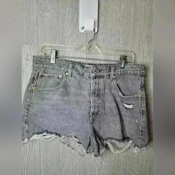 Zara denim distressed black shorts size 8 - Picture 1 of 6